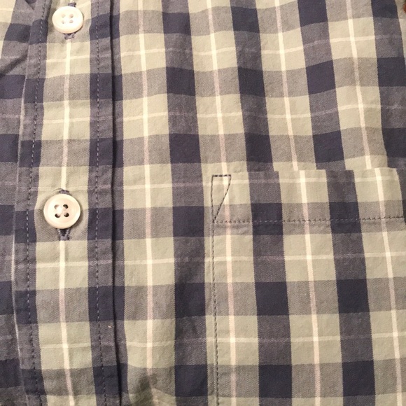 Men’s J. Crew Button Down - Picture 2 of 5